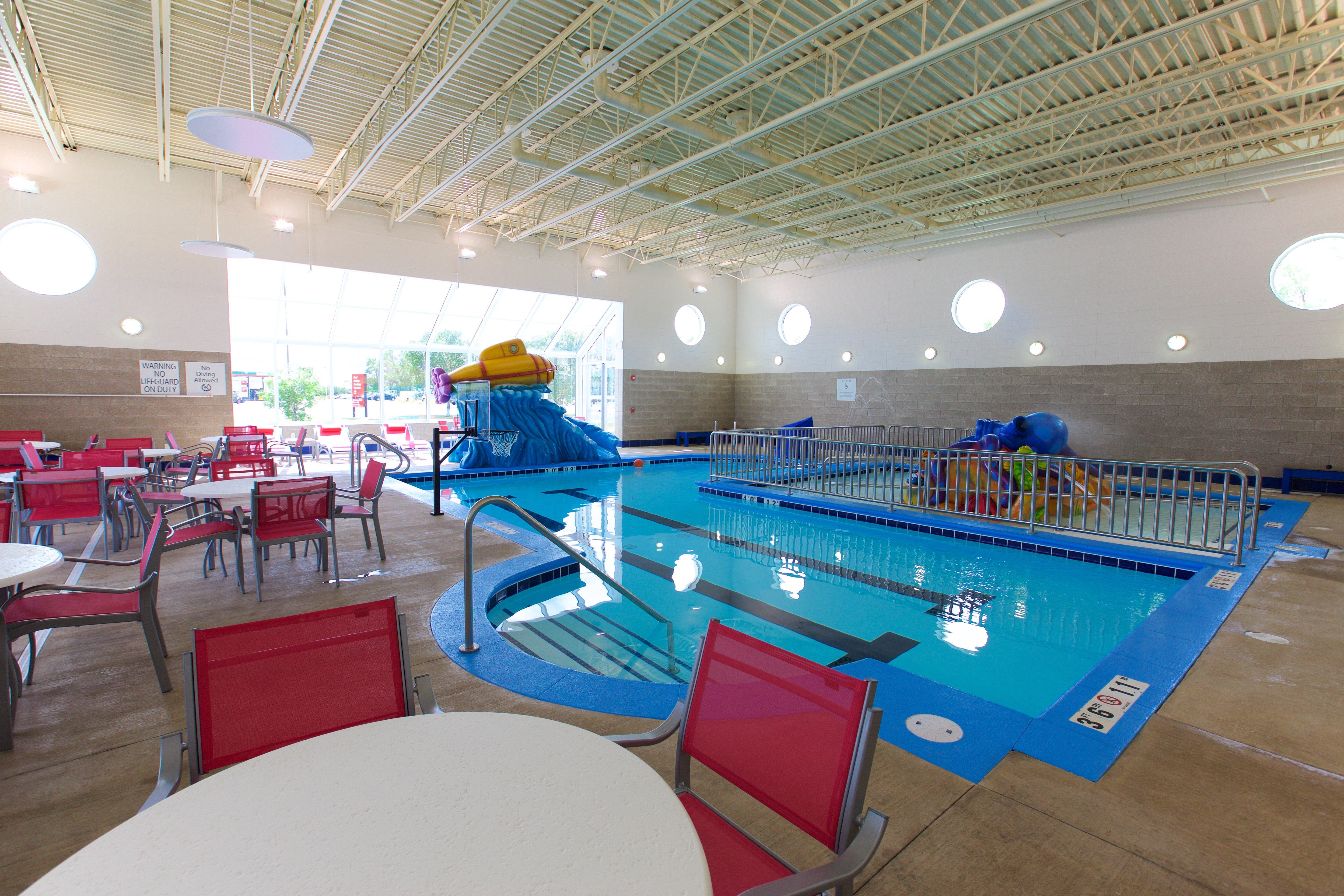 Holiday Inn Express Fargo Sw I94 Medical Center, An Ihg Hotel מראה חיצוני תמונה