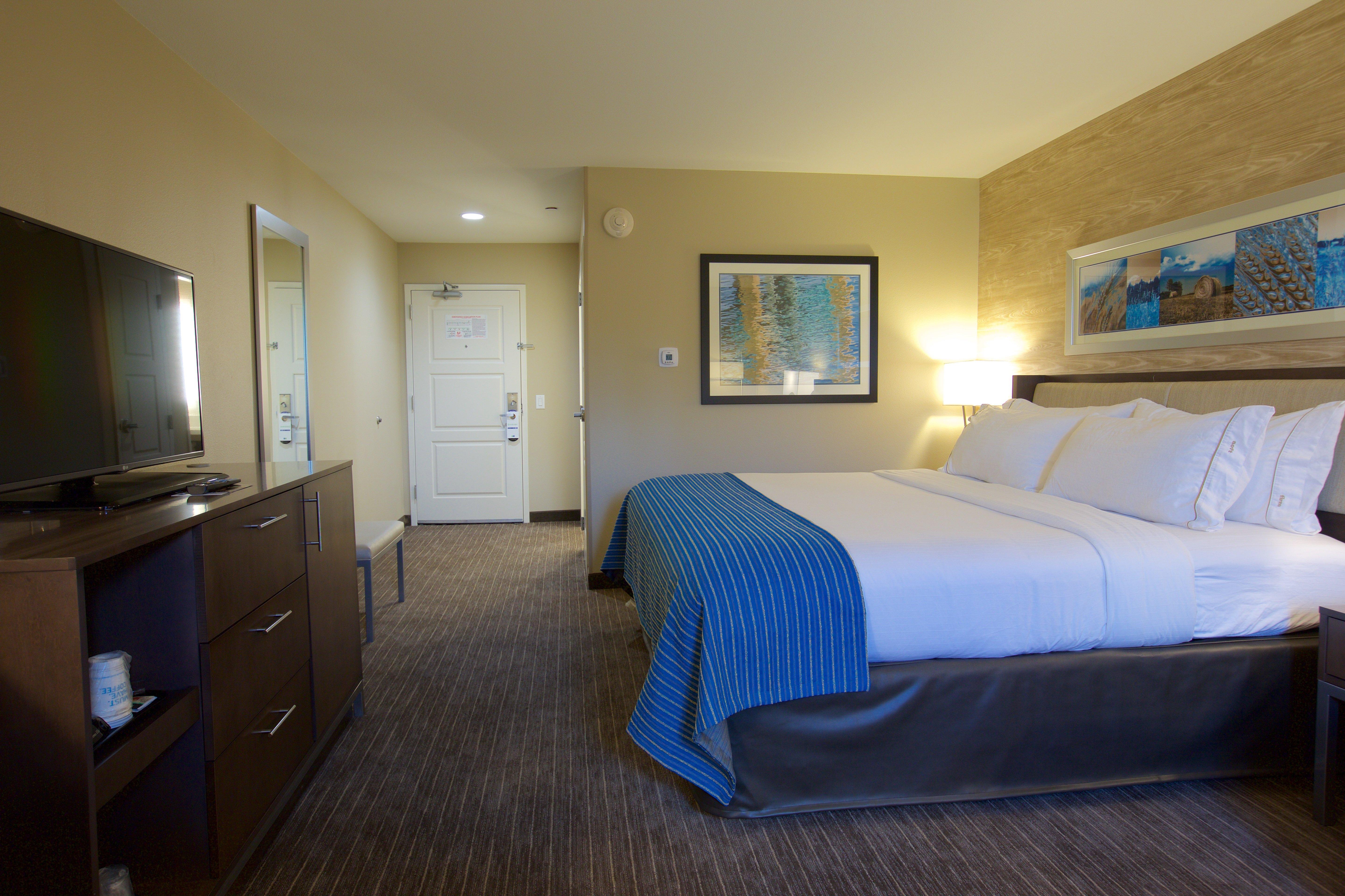 Holiday Inn Express Fargo Sw I94 Medical Center, An Ihg Hotel מראה חיצוני תמונה